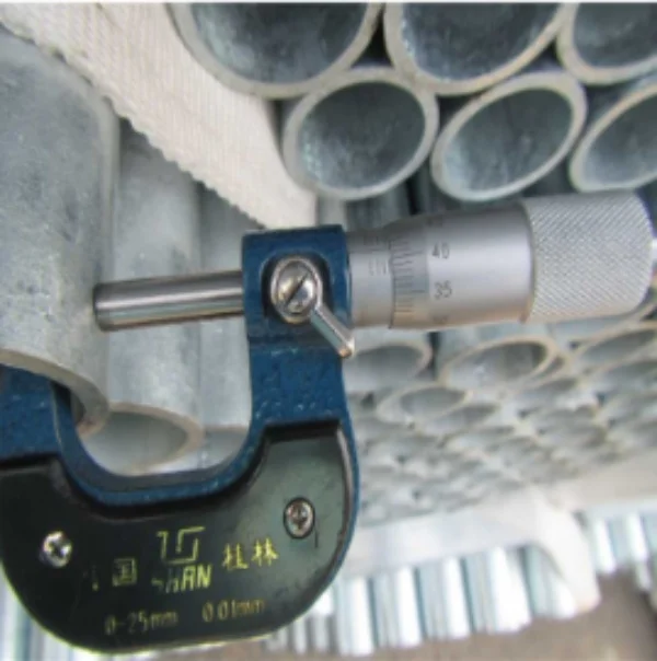 Tubo de andamio galvanizado